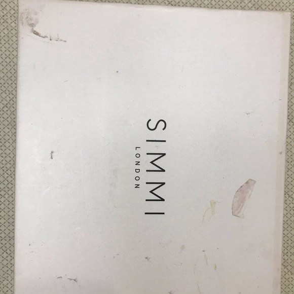 Heels - Picture 4 of 6